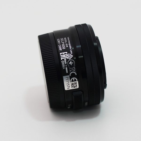 Lente Sony SELP1650 - E PZ 16-50 mm F3.5-5.6 OSS - Imagem 2